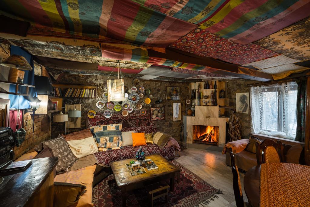 Artist'S House Hotel Tetritskaro Exterior foto